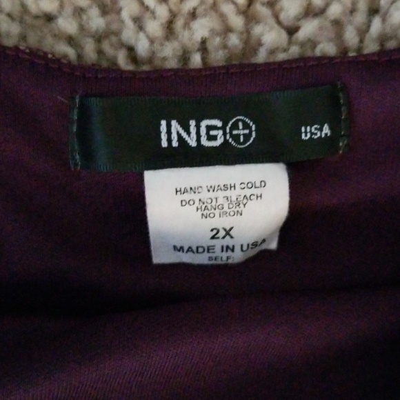 🌟HP🌟Burgundy Lace Dress with Open Top Back - Picture 8 of 8